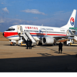 大连机场托运航空快运业稳步发展的原因是什么？